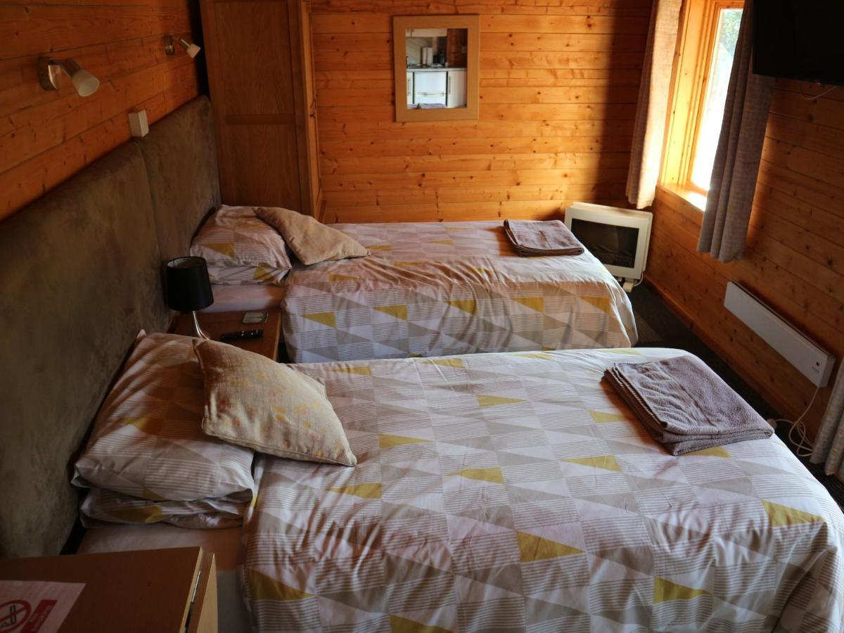 Homeside B&B Силверстон Экстерьер фото