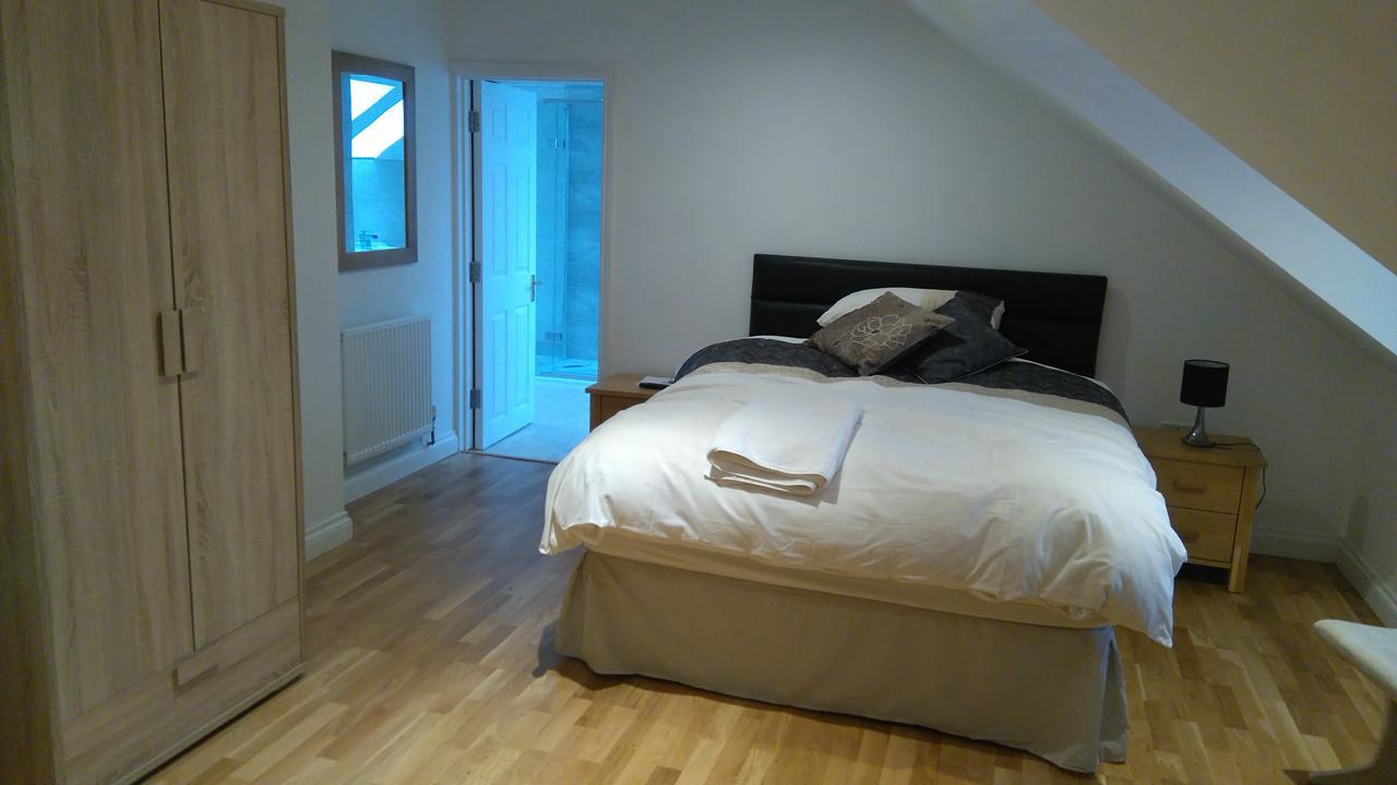 Homeside B&B Силверстон Экстерьер фото