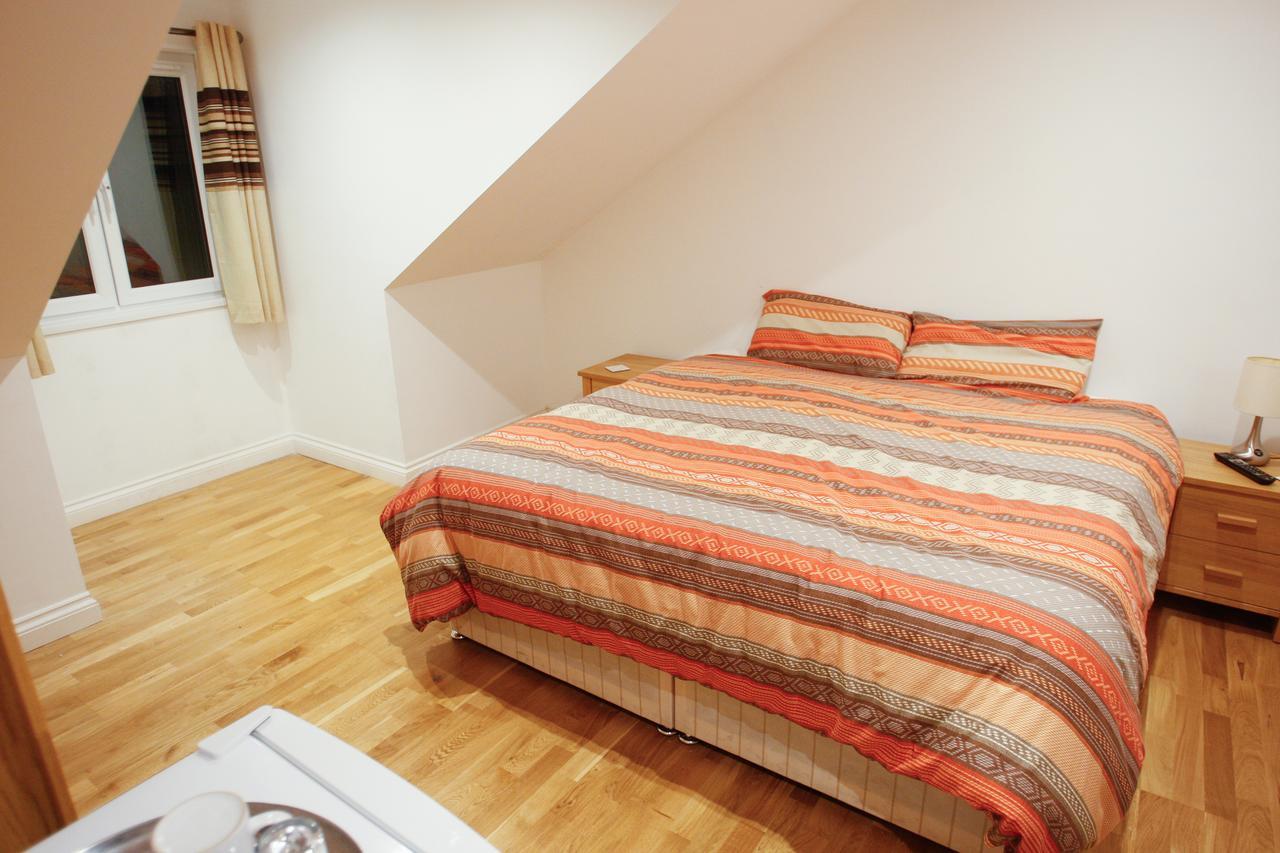 Homeside B&B Силверстон Экстерьер фото